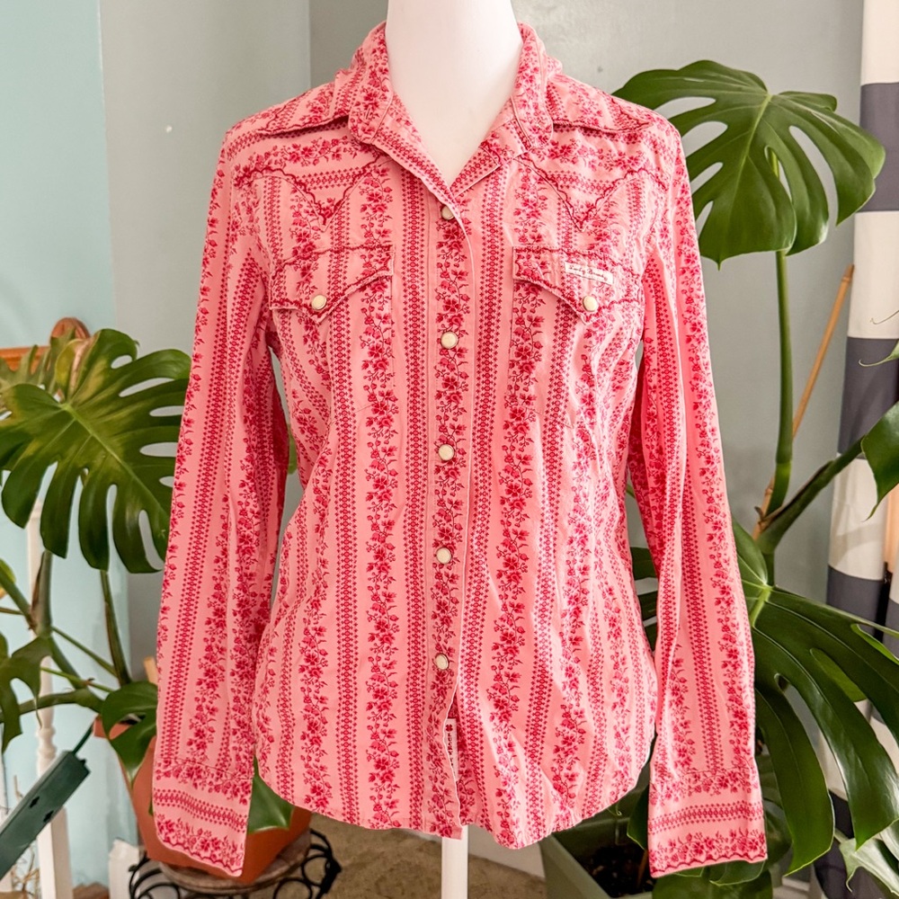 Women's Pink Floral Button-Up Shirt